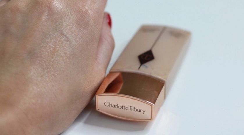 Charlotte Tilbury Wonder Glow Instant Soft-Focus Beauty Flash Base 
Wo