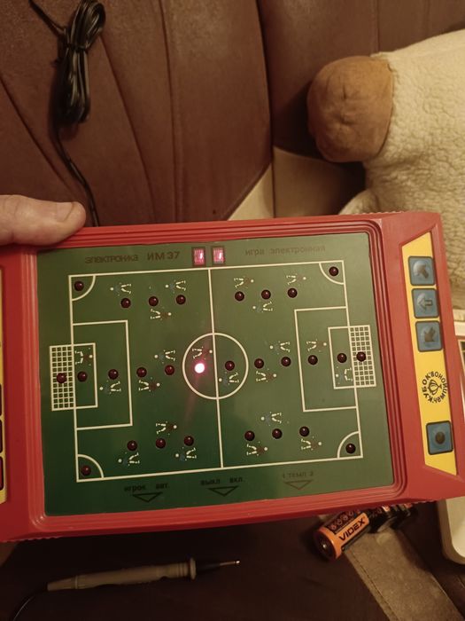 Игра электроника ИМ37 Футболисты из Ну погоди