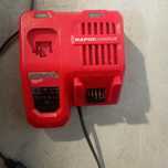Ładowarka Milwaukee m12-18