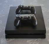 Konsola Ps4 500 GB+Pad