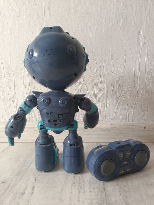 Robot sterowany w dobrym stanie