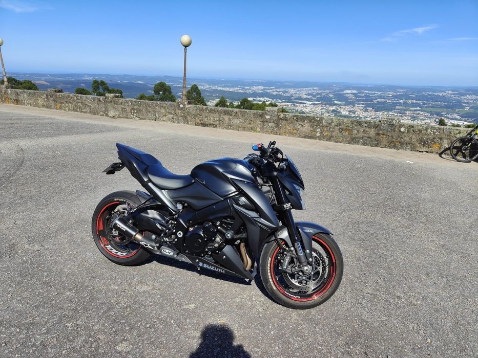 Suzuki gsx-s 1000