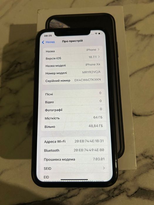 Продам айфон XR 64 гигабайт