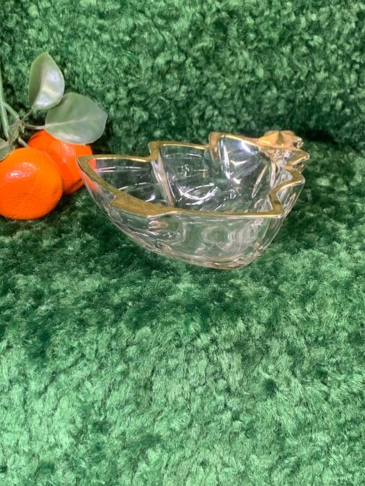 Цукерниця скляна у формі ялинки облямівкою Вишукана скляна цукерниця