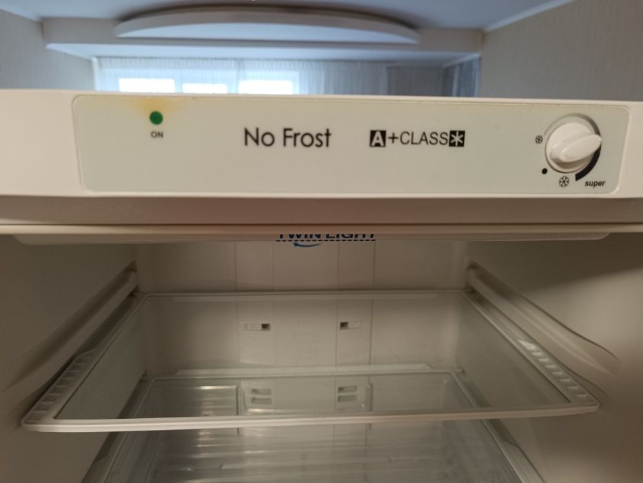 Холодильник indesit