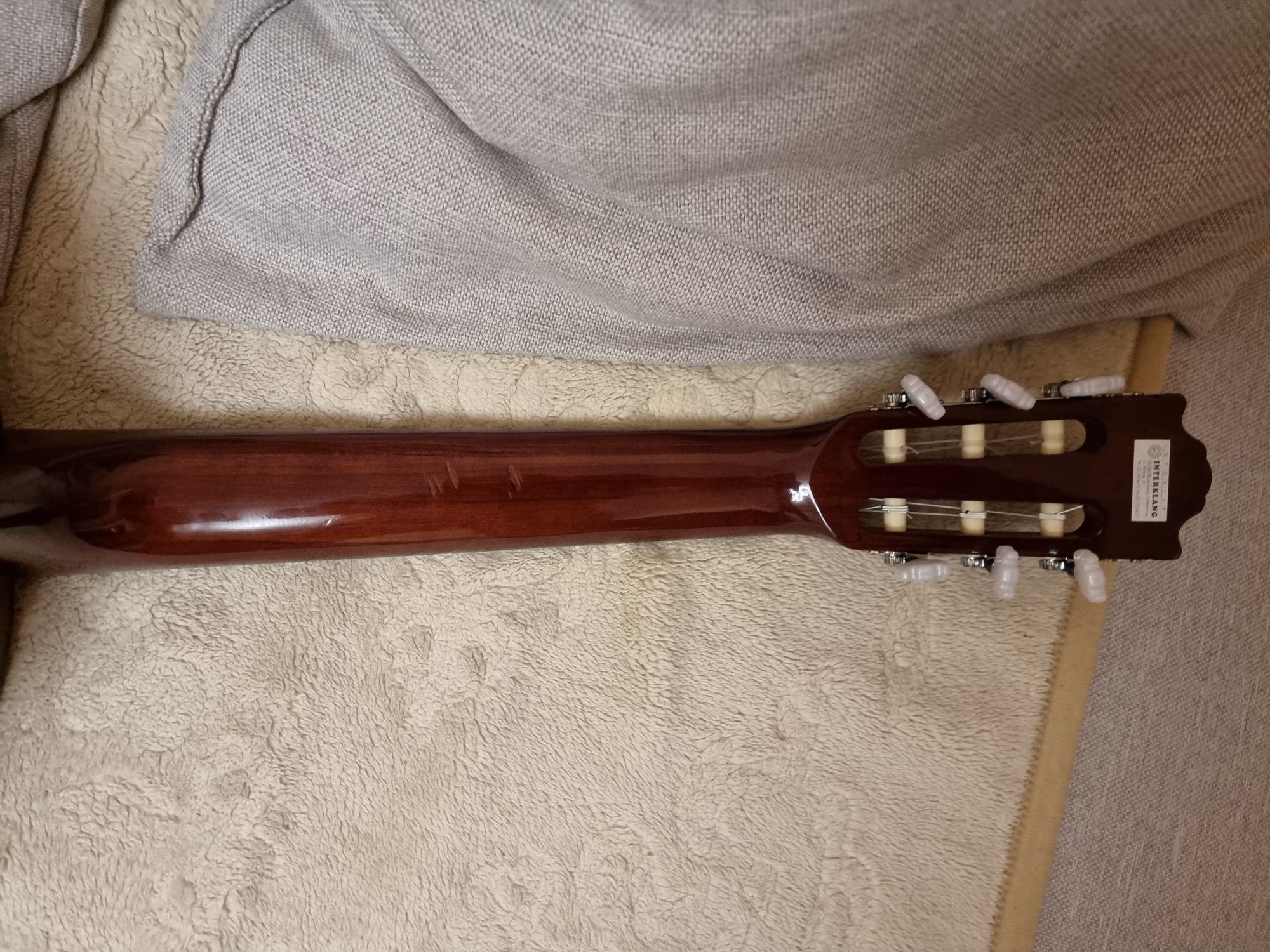 Gitara 4/4 klasyczna