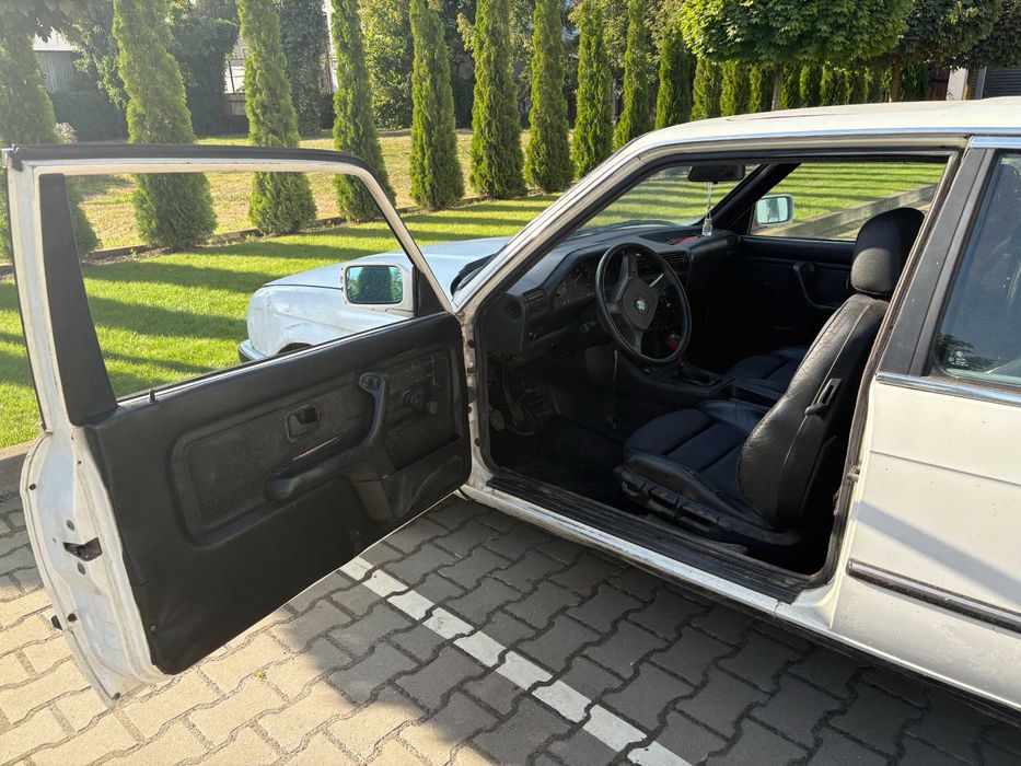 BMW e30 купе m20b20