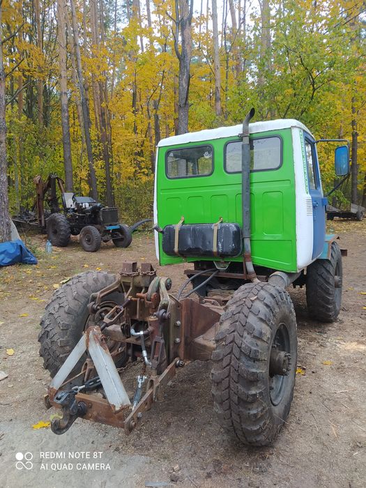 Продам трактор переломка.