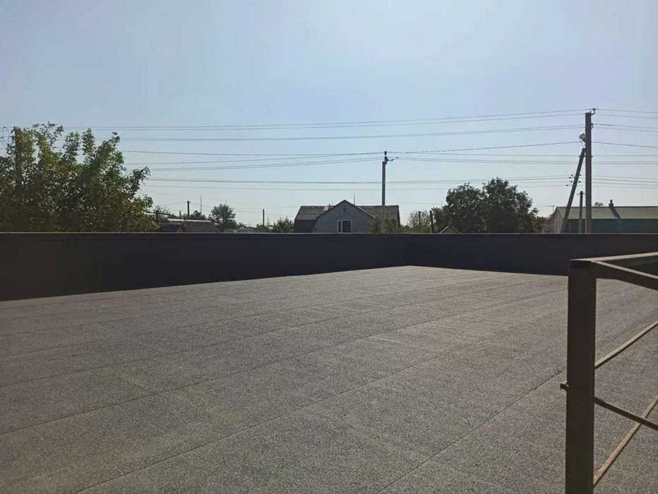 Коттедж з бомбоупорним дахом в Любимовке (Гуровщина) – 15 км от Киева!