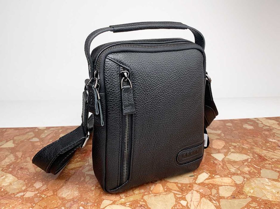 Сумка мужская кожаная через плечо с короткой ручкой Karya 0877 черная