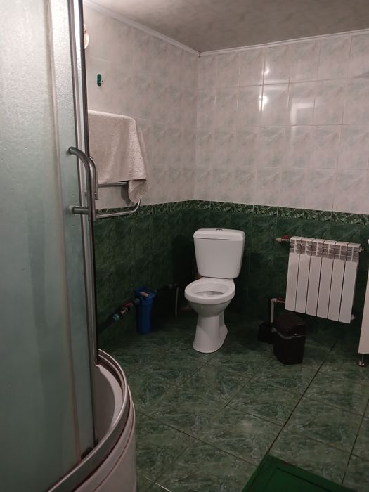 Здається  будинок Космос