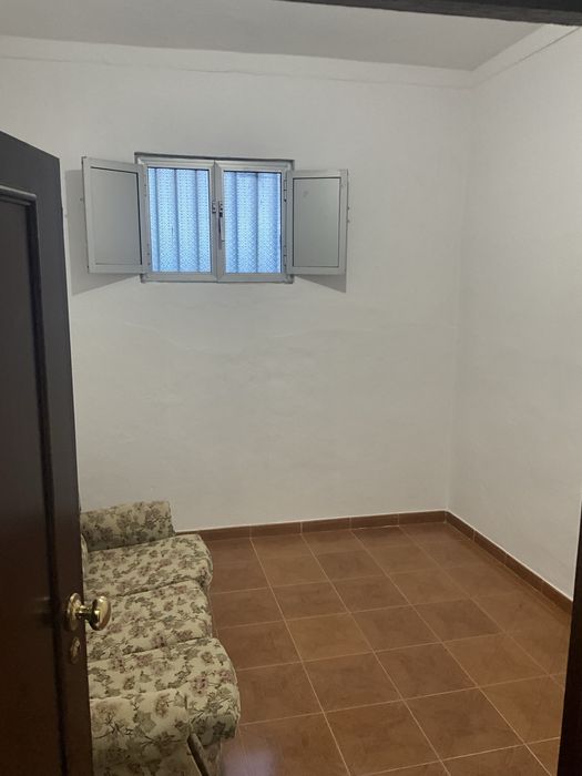 T2 +1  para Alugar em Vila Viçosa com agua e luz incluidas