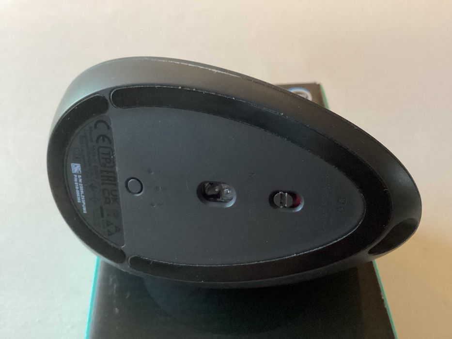 Logitech MX Vertical myszka