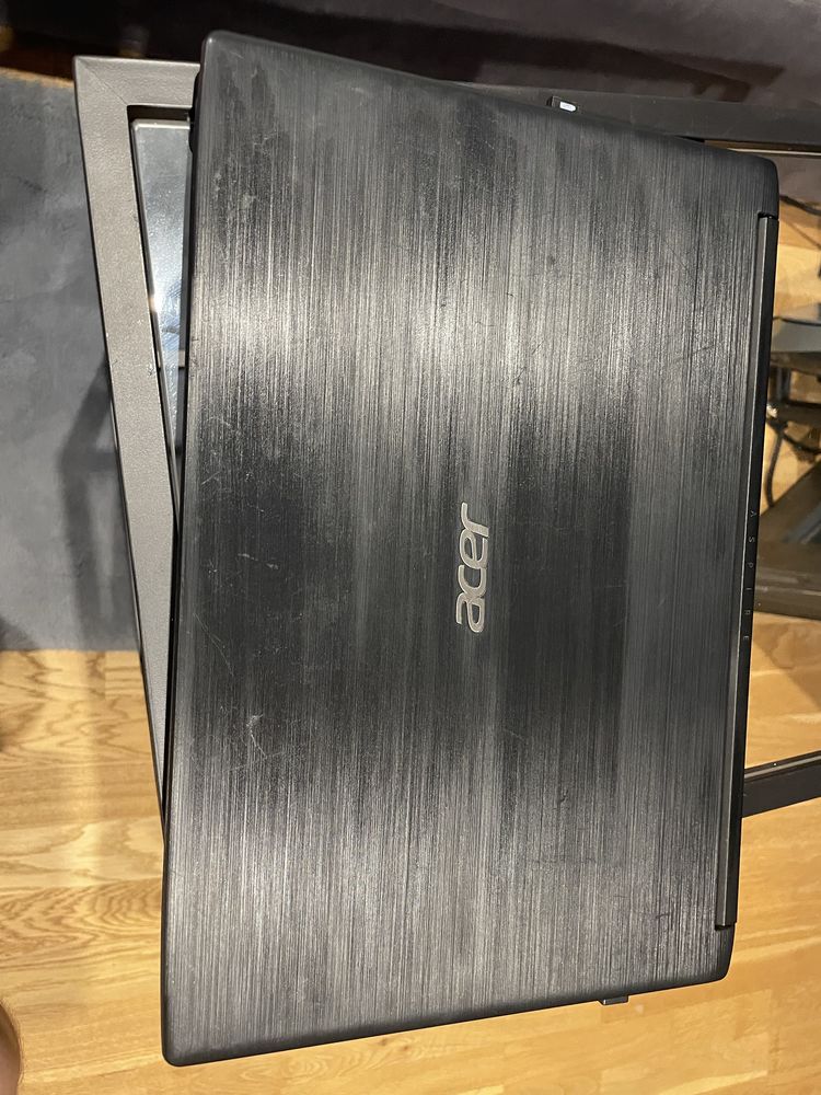 Acer Aspire 3 Amd ryzen 3