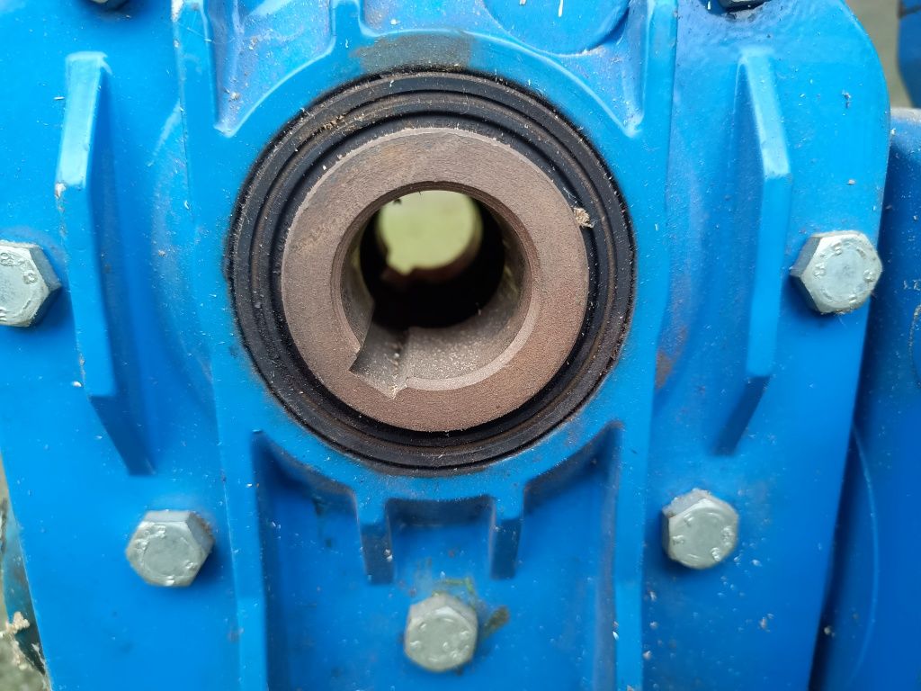 Silnik elektryczny, motoreduktor
