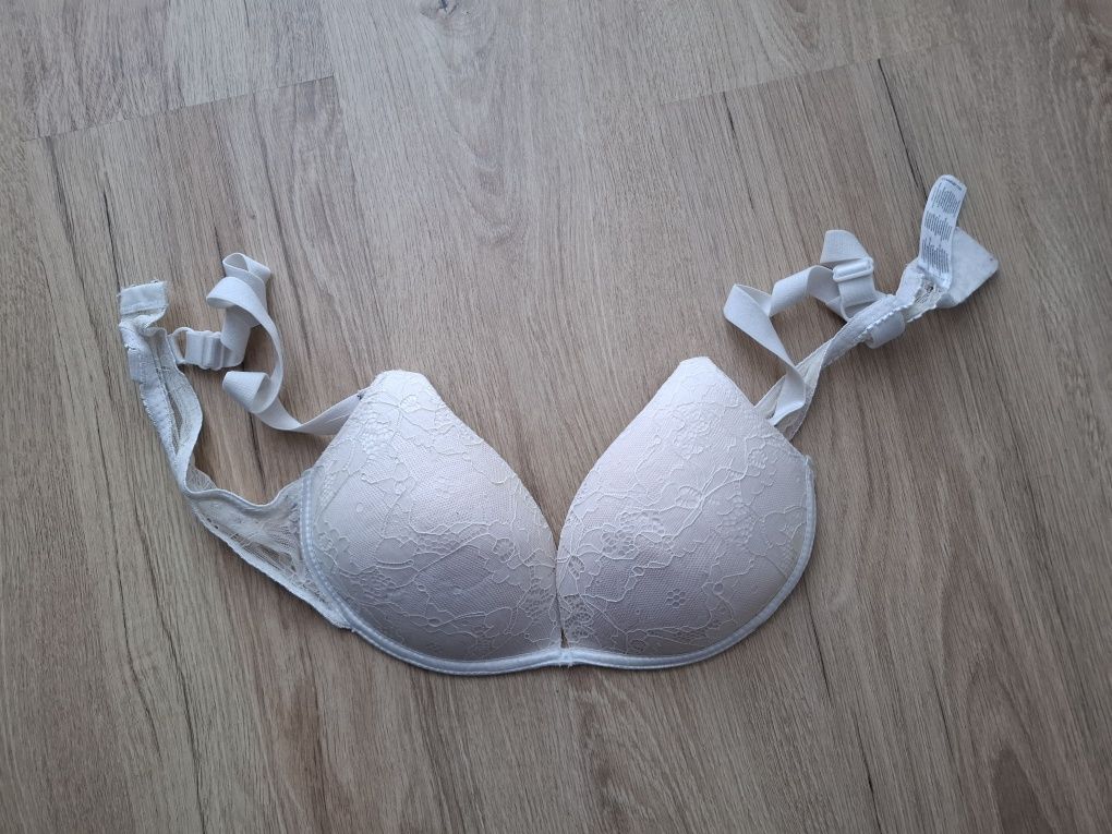 Pepco biustonosz kremowy koronkowy rozmiar 80 C push up seksowny sexy