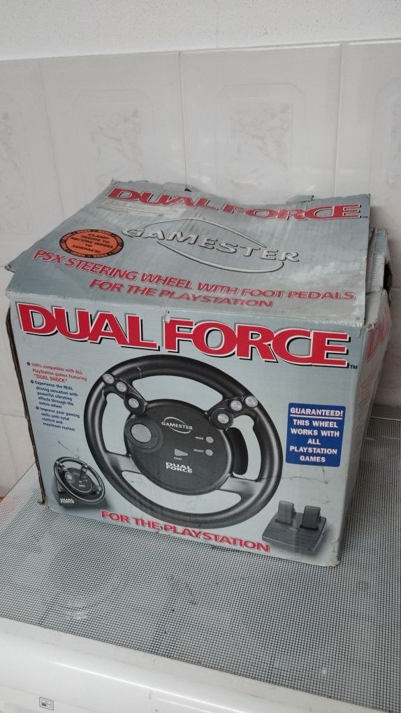 Volante PSX PlayStation 1 e 2 Dual Force Simulador