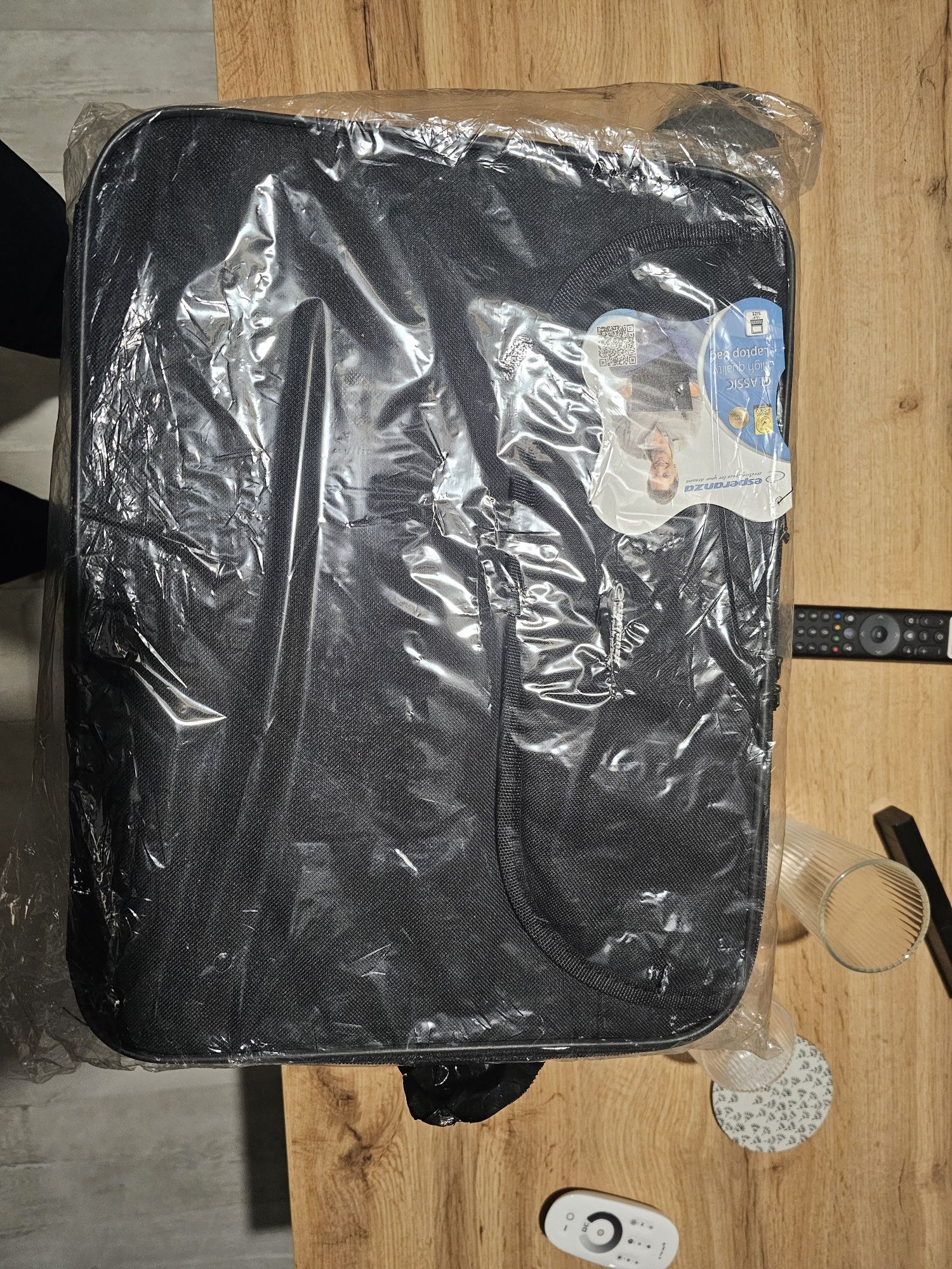 Torba na laptopa do 15.6 całą Nowa Esperanza