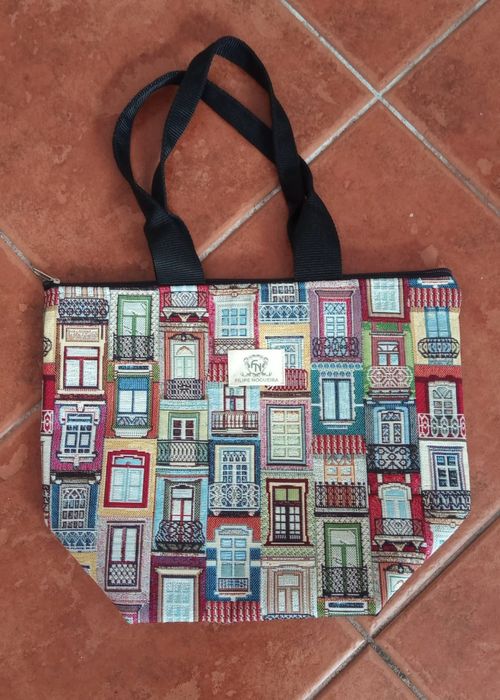 Serviço de Costura à Peça – Material Não Incluído