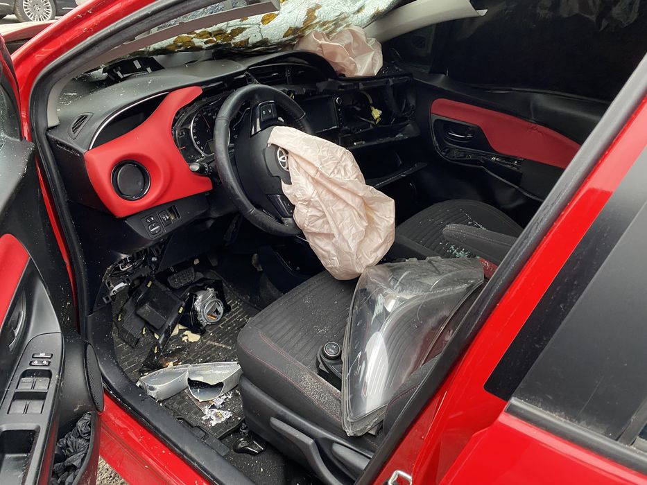 Разборка Toyota Yaris Тойота Ярис 2013-2017