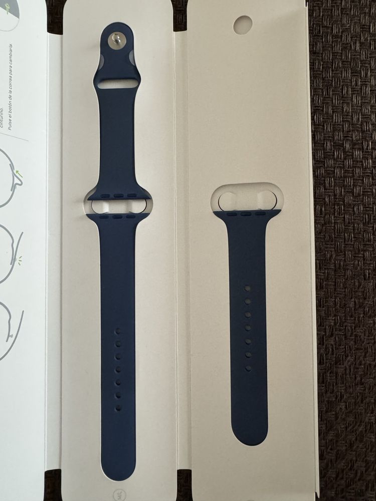 Продам оригинальный ремешок на Apple Watch 42 мм, цвет Ocean Blue