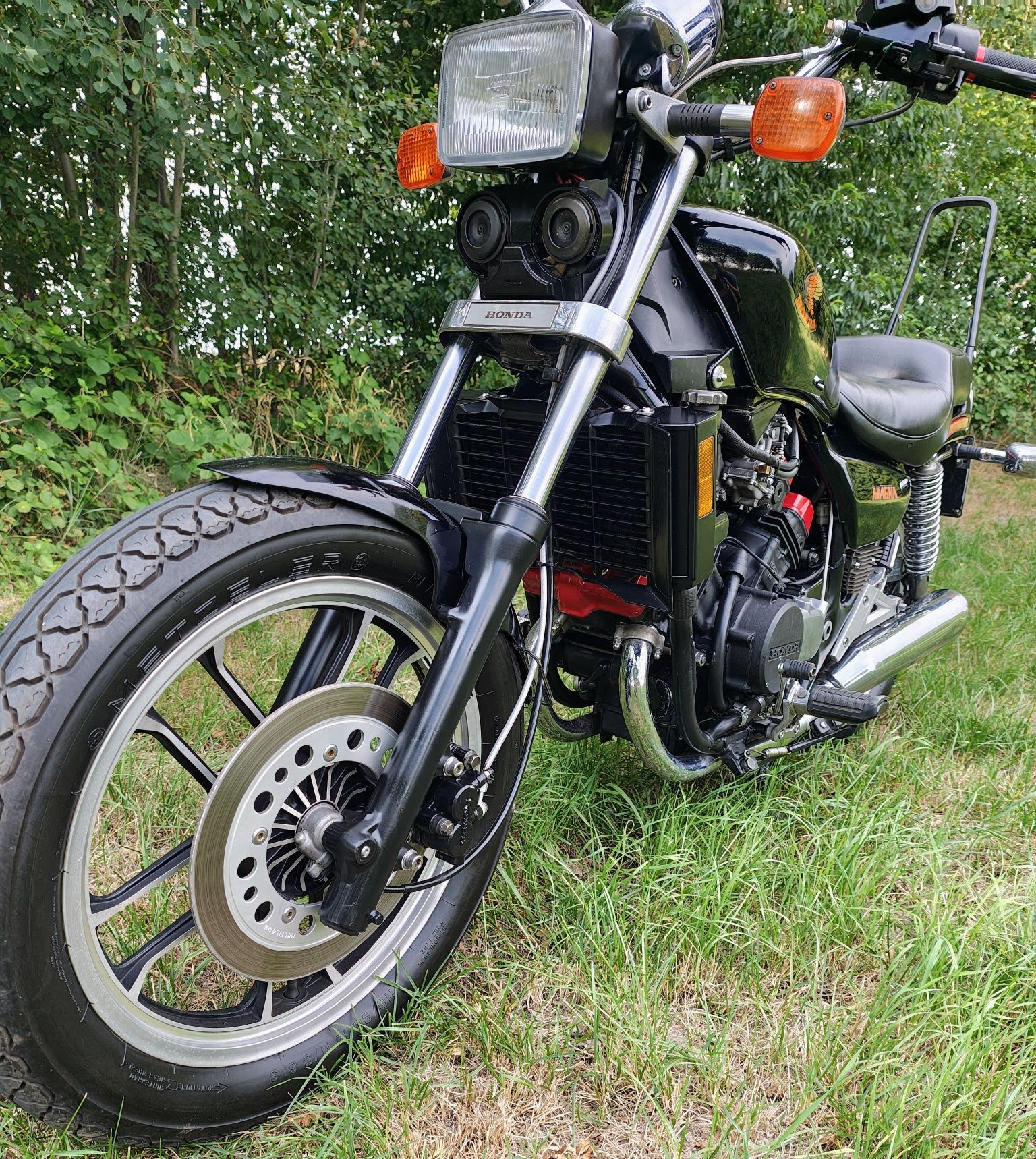 Honda Magnat VF 500 C v30  1985r w BDB stanie