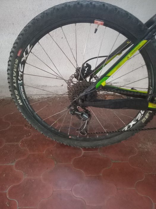 Vendo Bicicleta Mountain CUBE, CARCAVELOS