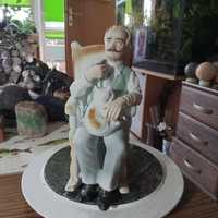 Figurka dziadka porcelana