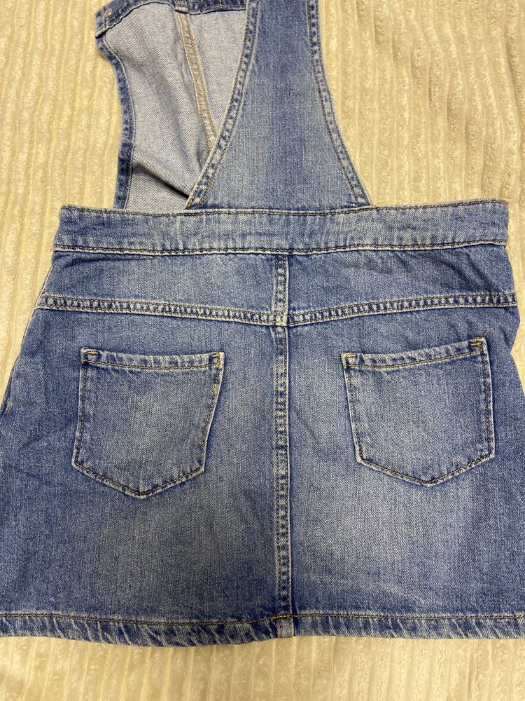 Продам джинсовый сарафан Benetton