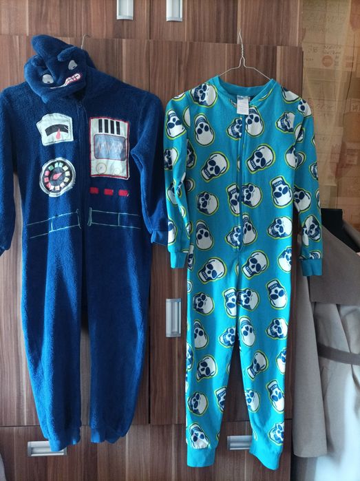 Pajace polarowe  roz 122/128 Cena za całość