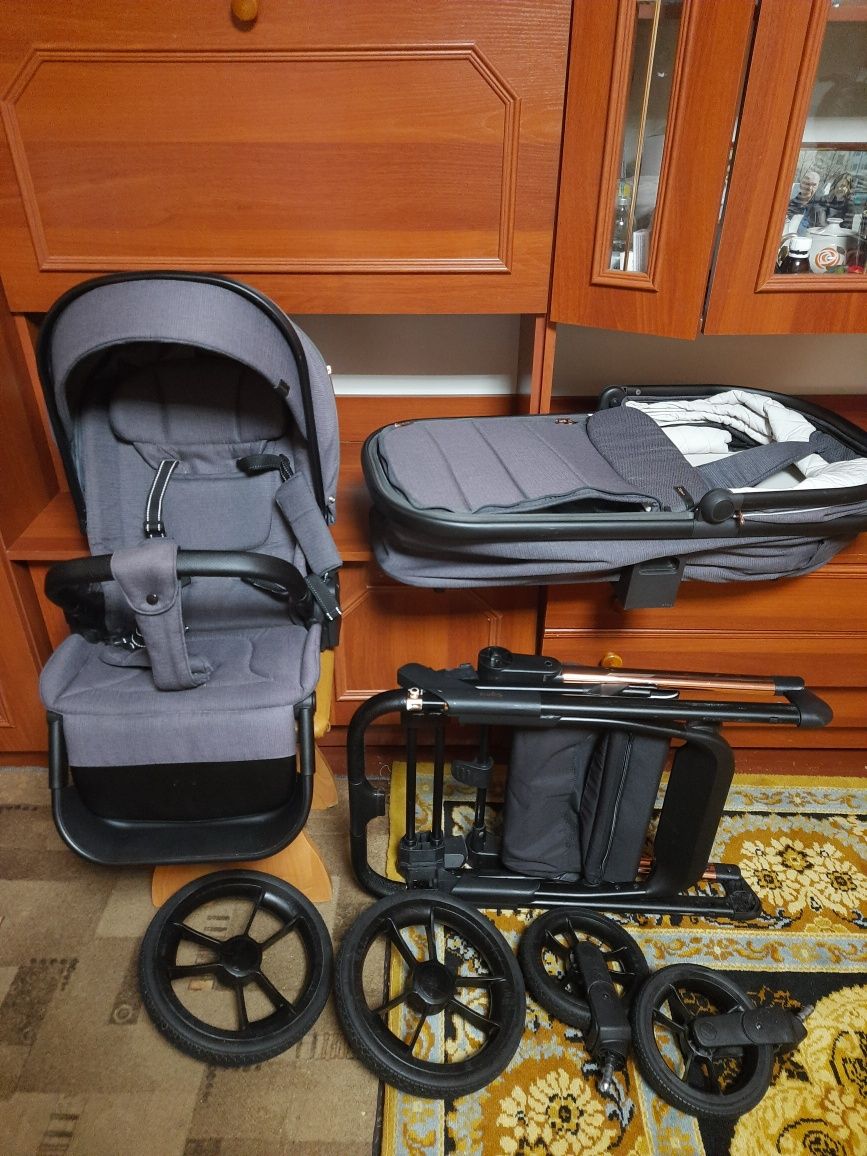 Універсальна коляска Carrello Sigma 2 в 1