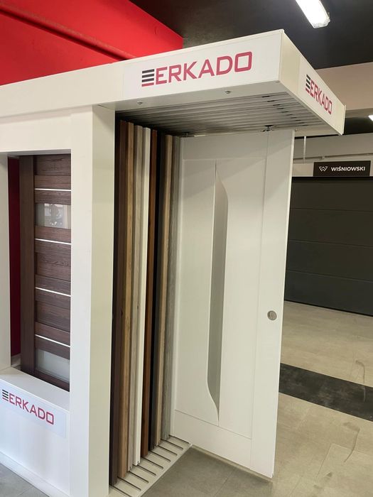 Szafa drzwiowa ekspozycyjna Erkado