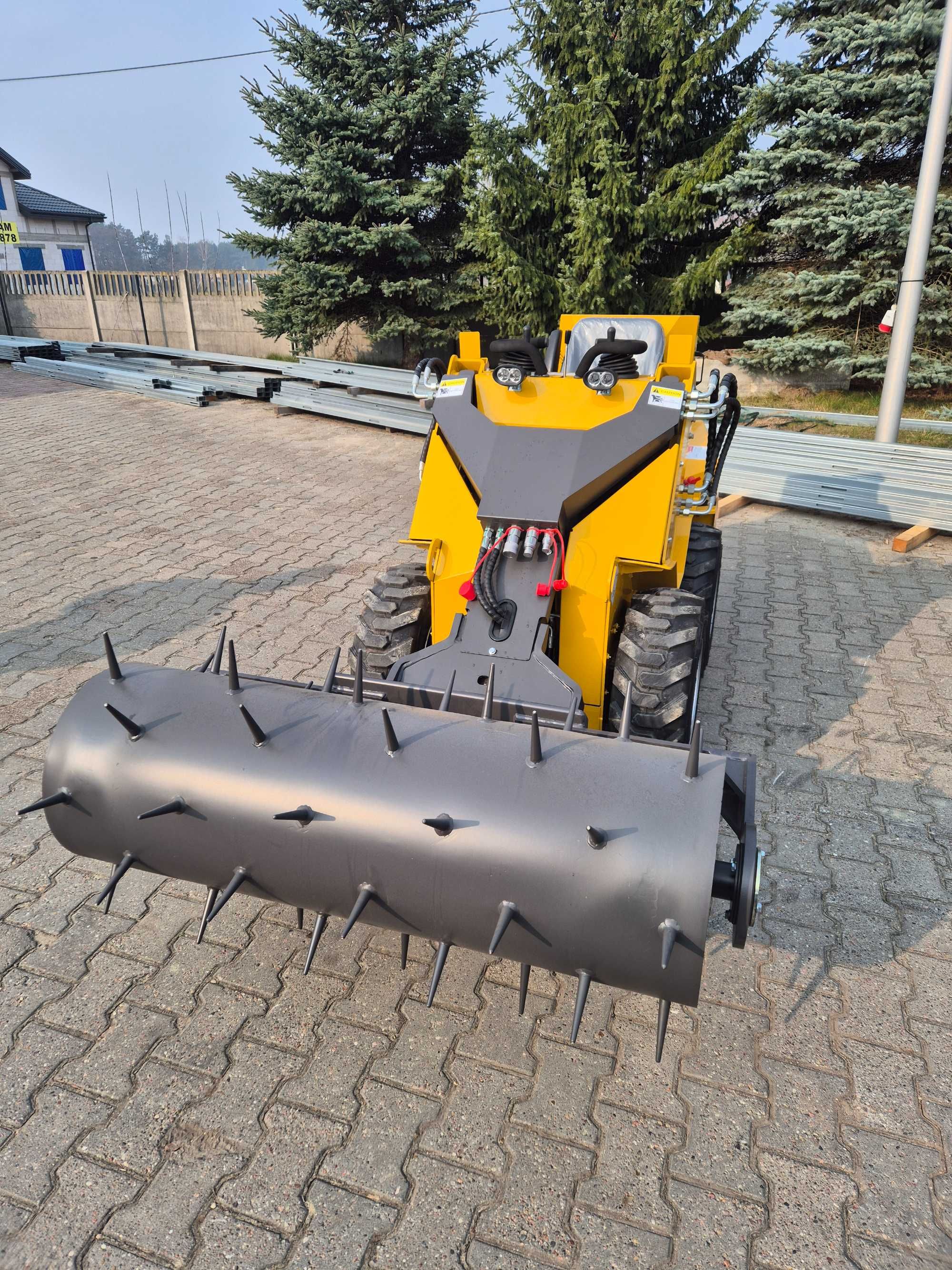 WALEC Z KOLCAMI AERATOR TRAWY do - Dingo, Toro, Vermeer,Boxer i Viking