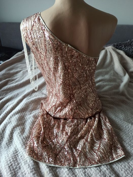 Sukienka nowa bez metki w cekiny