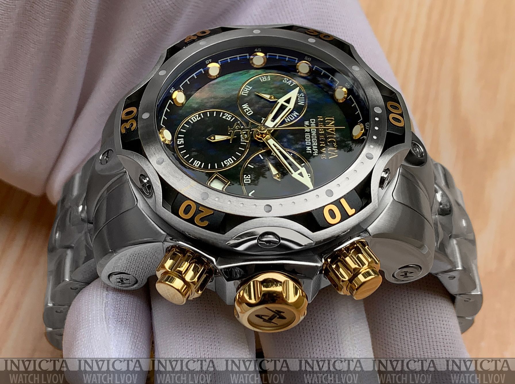 Часы Invicta 25977 Reserve Venom Mother of Pearl Black Gen III Swiss