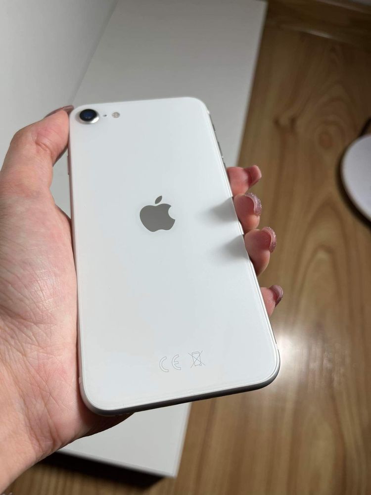 Iphone SE 2020 biały