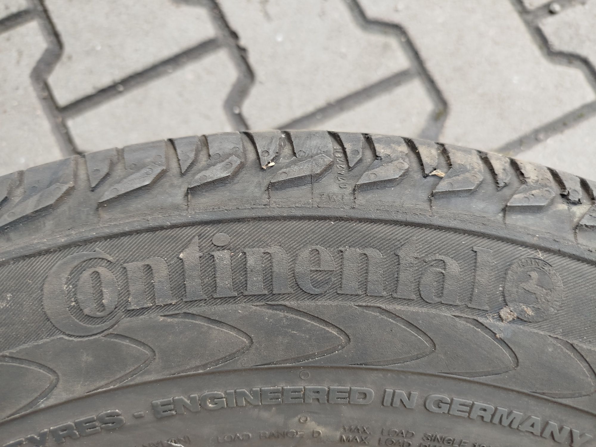 Opony letnie Continental 235/65R16C