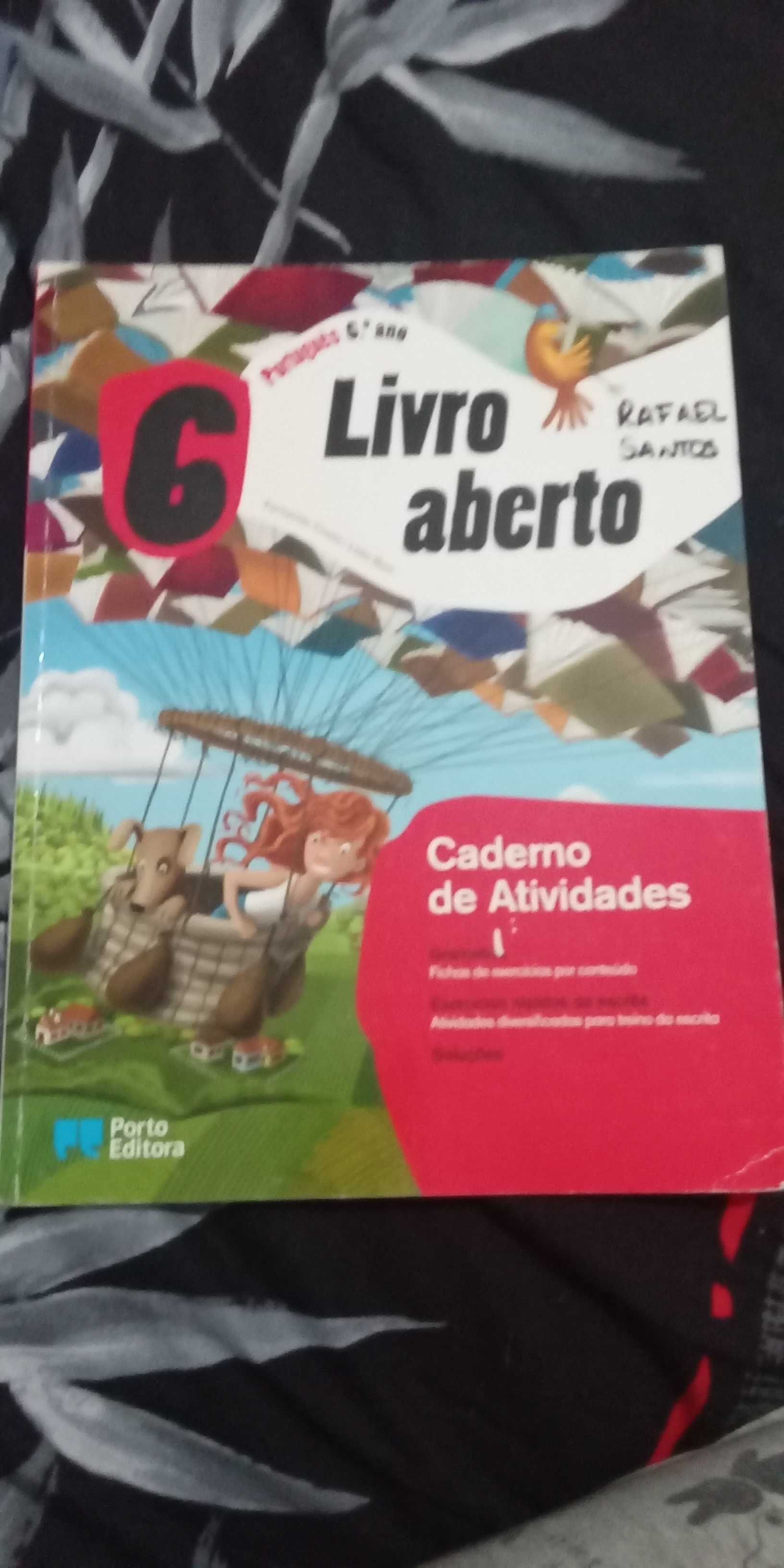 Manuais escolares e cadernos de atividades