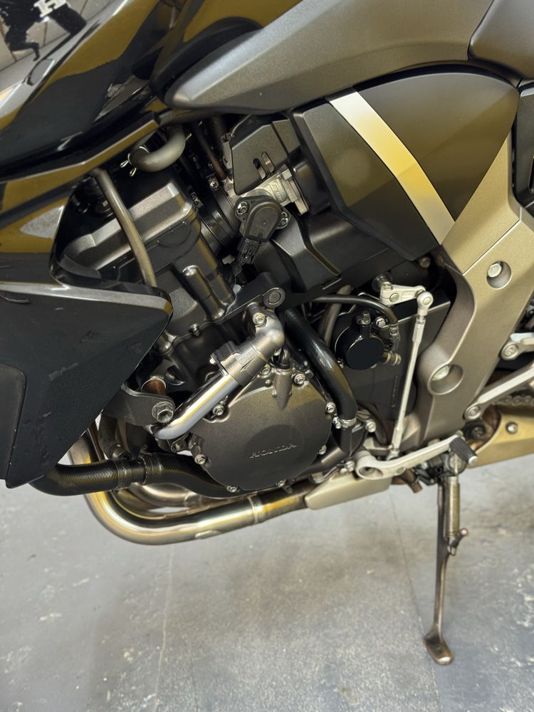 Honda cb 1000 r