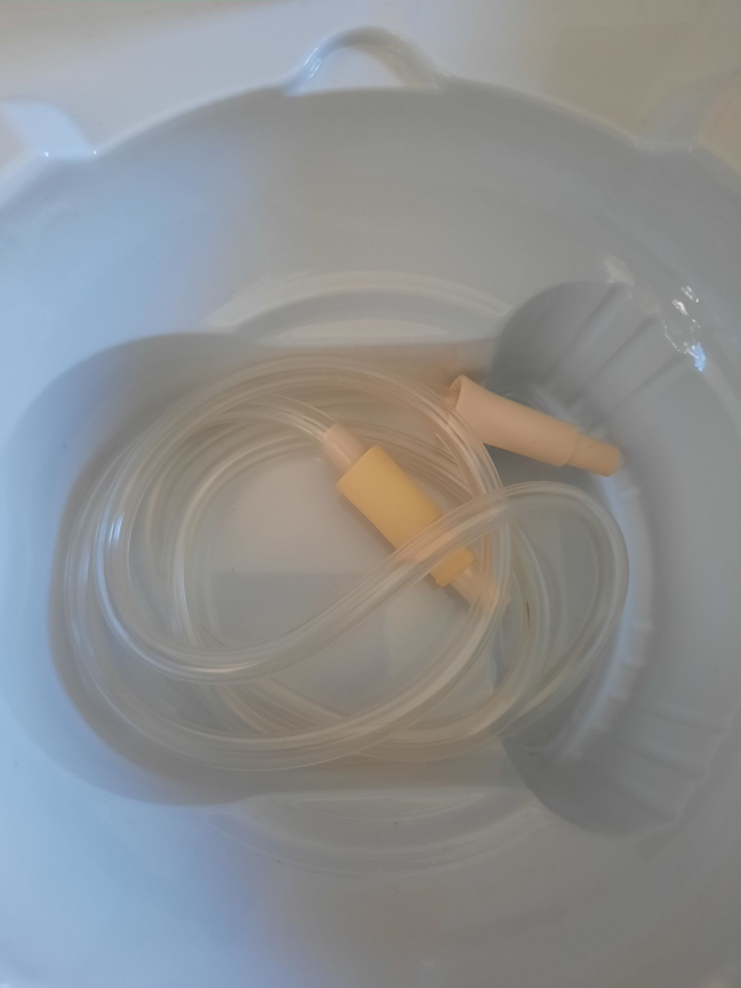 Laktator Medela Swing Flex + 3 butelki Medela