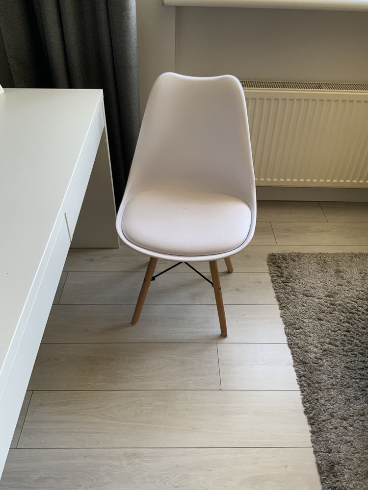 Пісьмовий стіл IKEA + стулець