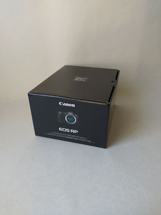 Фотоапарат Canon EOS RP body black НОВИЙ