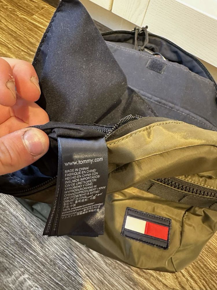 Портфель Tommy Hilfiger
