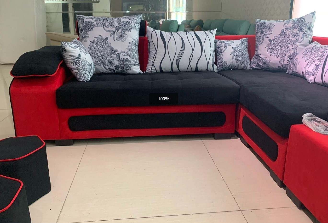 Sofa materiałowa
