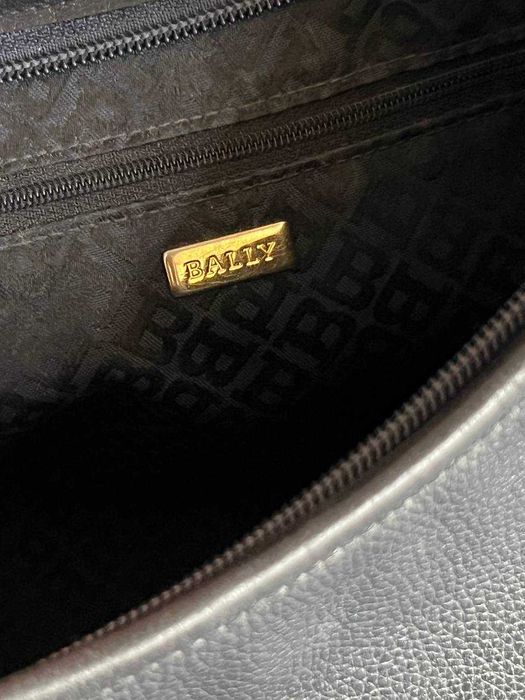 Сумка через плечо Bally Original Leather оригинал отличное состояние
