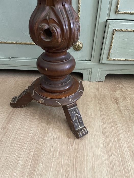 Mesa de apoio em madeira