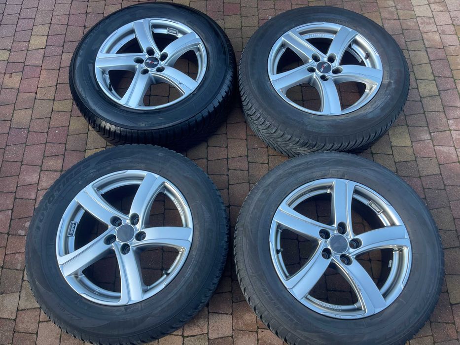 3944. Koła zimowe Honda CR-V 5x114.3 225/65/17 Toyo 8mm 2023r