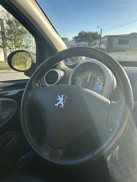 Peugeot 107 1.0 (Motor Toyota) 68 cv – 2009 –