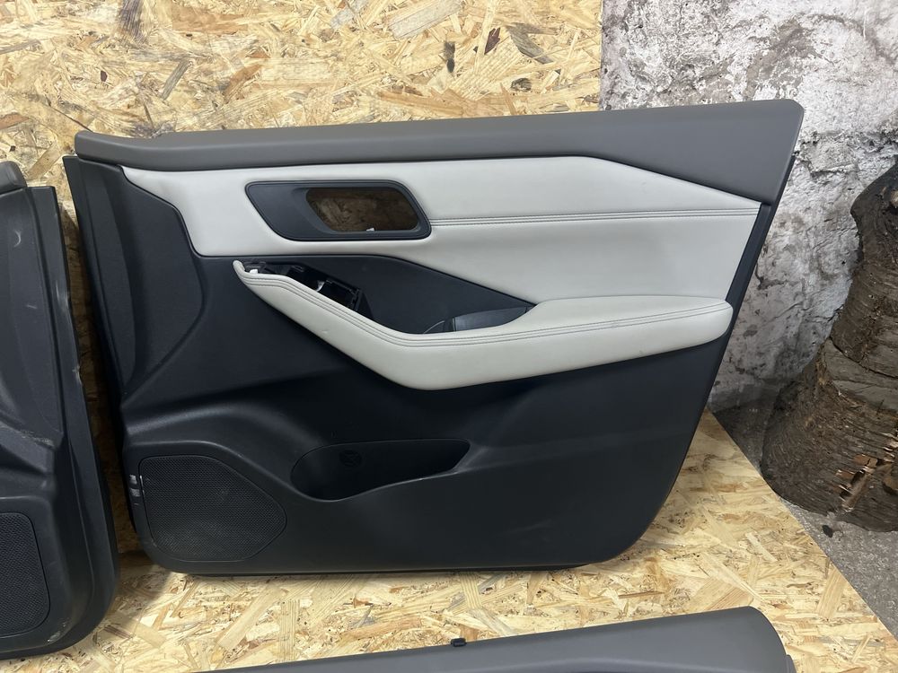 Карти дверей Nissan Rogue t33