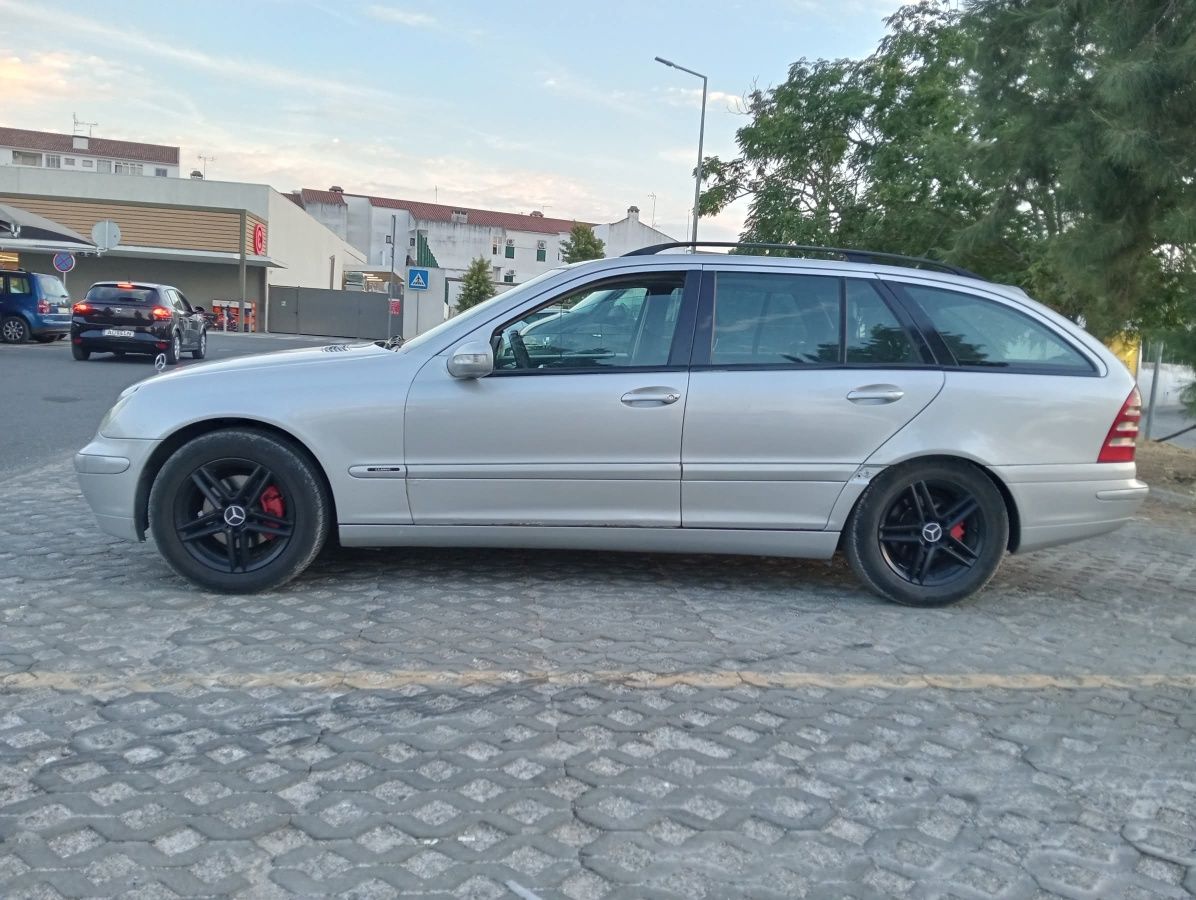 Mercedes C 2.2 CDI caixa automática